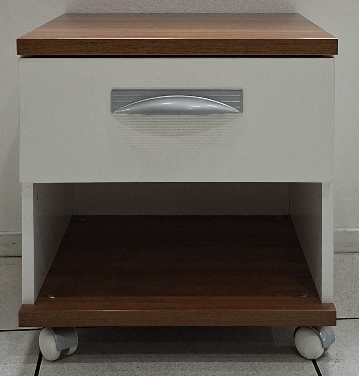 Table de nuit